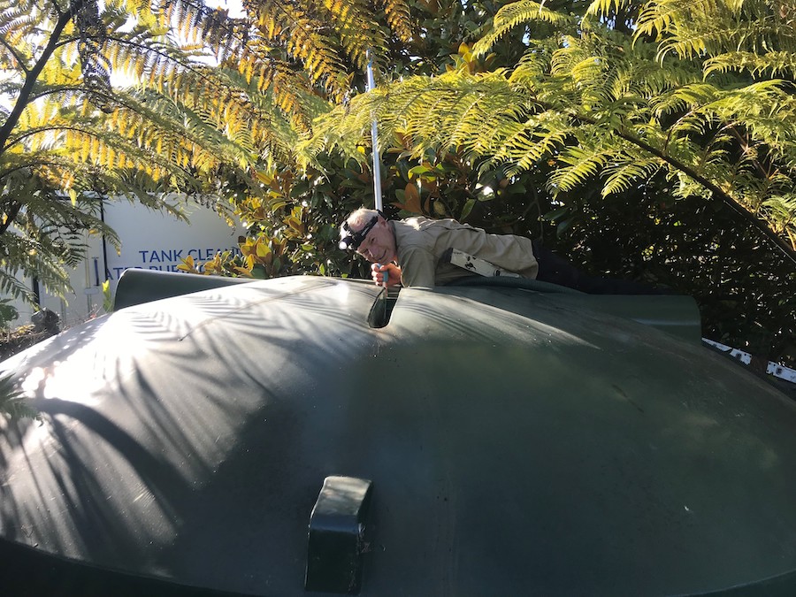The Risks of Cleaning Your Water Tank with Janola or Household Bleach